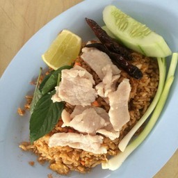 ข้าวผัดหมูต้มยำ