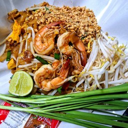 อุ๊บอีฟผัดไทย หอยทอดแป้งกรอบน้ำจิ้มรสเด็ด