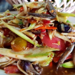 ตำมะม่วง(ปูปลาร้า)