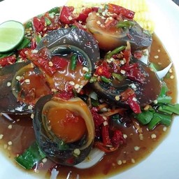 ยำไข่เยี่ยวม้า