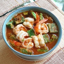 แกงส้มชะอมกุ้ง