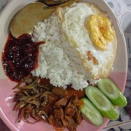 กะนาบ้านพรุ ข้างๆธนาคาร ธกส.