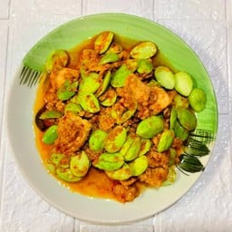 สะตอผัดพริกแกง (ราดข้าว)
