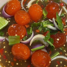 ยำไข่แดงเค็ม