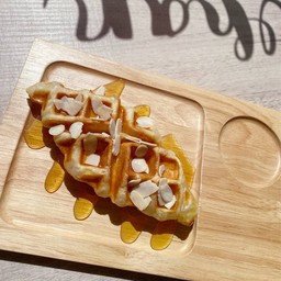 ครอฟเฟิล(honey with almond)