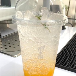 สับปะรดโซดา