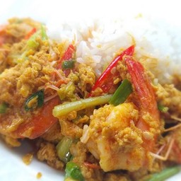ข้าวกุ้งผัดผงกะหรี่
