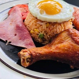 ข้าวผัดอเมริกัน(โฮมเมท)