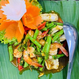 ผัดกะเพราทะเล