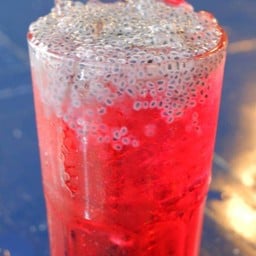 น่ำแดงแมงลัก