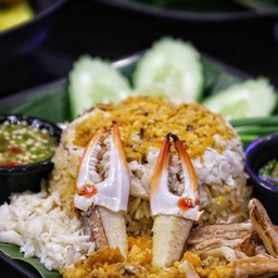 ข้าวผัดพิเศษปู