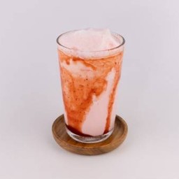 สตรอเบอรี่โยเกิร์ตสมูทตี้ - Strawberry Yogurt Smoothie