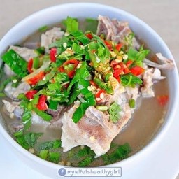 ต้มเแซบเล้งกระดูกหมู