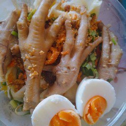 มาม่าขาไก่ต้มยำไข่ต้มเด็ดๆ