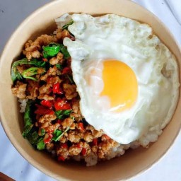 กระเพราแซ่บปาก BY ปราง นนทบุรี