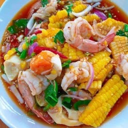 ตำข้าวโพดกุ้งสุก + ไข่เค็ม