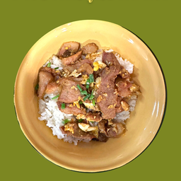 ข้าวราดหมูทอดผัดไข่