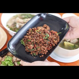 กระเพราเนื้อสับ เป็นกับข้าว