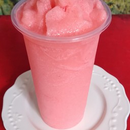 น้ำสตรอเบอรรี่นมสดปั่น