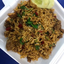 ข้าวกะเพราโคขุนคลุก