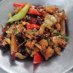 กบอบหม้อแดง 干锅田鸡
