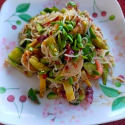 เจ้ขาว ยำรสเด็ด
