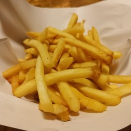 เฟรนช์ฟรายส์ (French Fries) (ทอดใหม่ ร้อนๆ ทุกออเดอร์ ครับ)