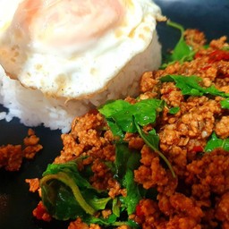 กระเพราหมูสับ(ราคานี้ไม่รวมไข่ดาวค่ะ)