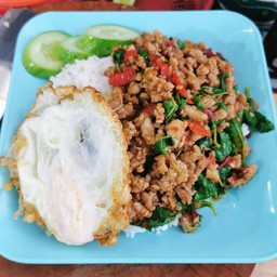 กะเพราหมูสับ ไข่ดาว