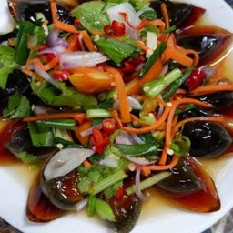 ยำไข่เยี่ยวม้า