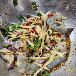 ยำกุ้งสดร้า