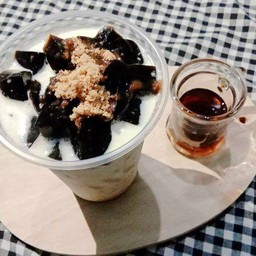 เฉาก๊วยนมสด