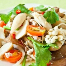 ยำเห็ดรวม