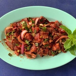 ร้านเพื่อนกิน ลาบก้อย