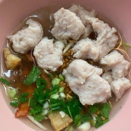 เกาเหลาหมูทุบหมูแดง