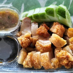 หมูกรอบกล่อง S