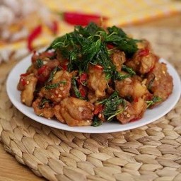 ข้าวมันกะเพราไก่กรอบ