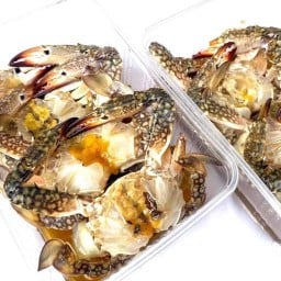 ปูดอง ธนารมณ์