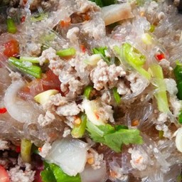ยำหมูสับวุ้นเส้น