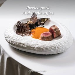 เส้นปลาหมึก เสิร์ฟพร้อมซอสปลาญี่ปุ่น 9 ชนิด และซอสปลาไทย 18 ชนิด