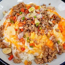 ข้าวไข่ขยี้หมูสับ