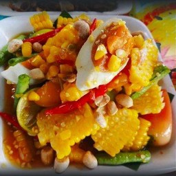 ตำข้าวโพดไข่เค็ม(ตำไทย)