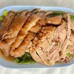ขาหมู เป็นกับ