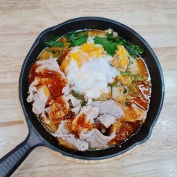 สุกี้แห้งหมูกระทะร้อน