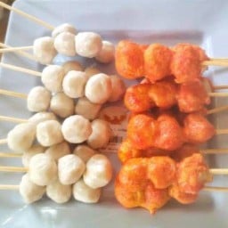 ลูกชิ้นชุปแป้งทอด วงเวียนใหญ่