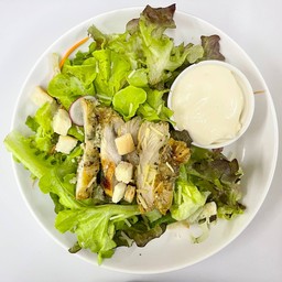 สลัดไก่กรอบ