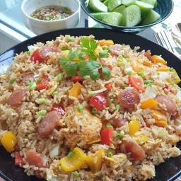 ข้าวผัดกุนเชียงไข่เค็ม