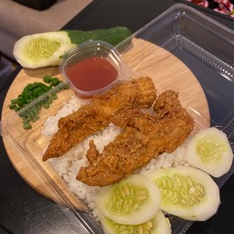 ข้าวไก่กรอบเขียวหวาน ข้าวไก่เทอริยากิ byเรื่องของไก่
