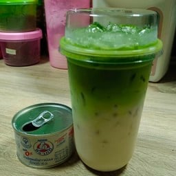 นมหมีชาเขียว