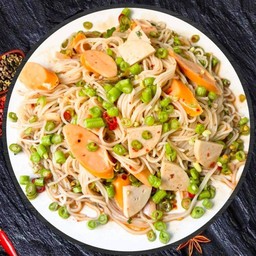 ยำหนมจีนหมูยอ+ไส้กรอก